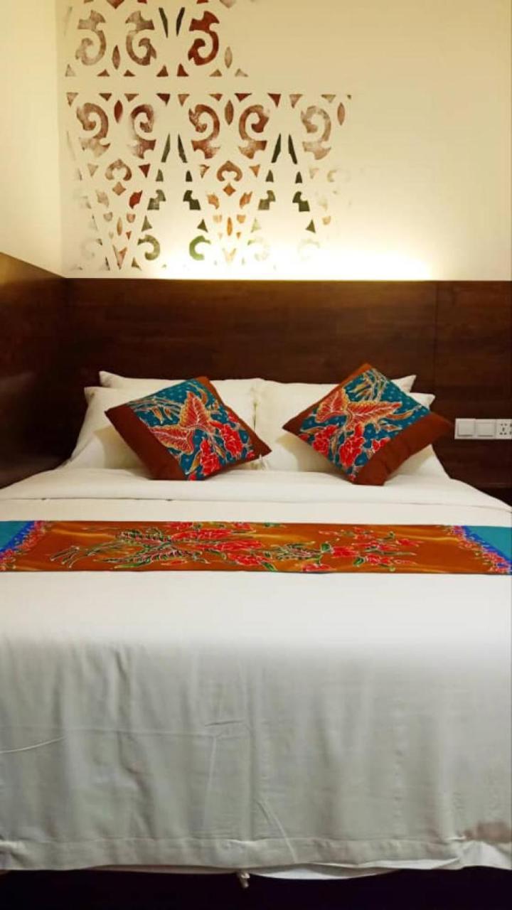 Serapi Hotel Kuching Exteriér fotografie
